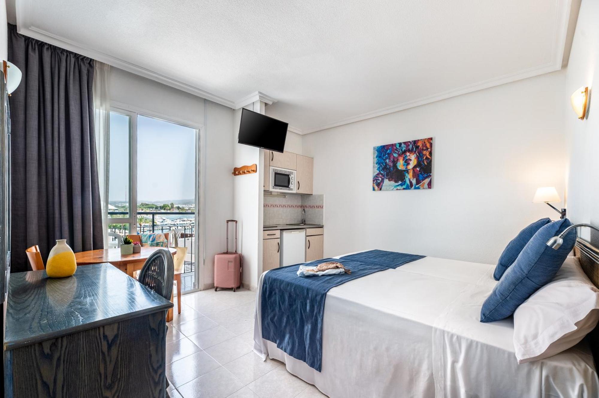 Aparthotel Vibra Del Mar - Adults Only San Antonio  Exteriör bild